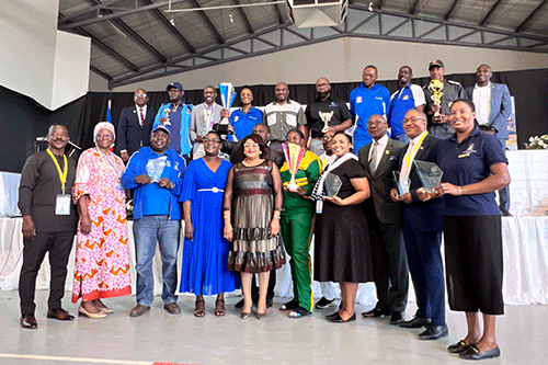 ag AG sets client services tone