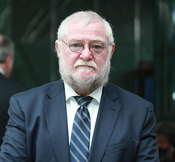 appeals Schlettwein urges fairness, urgency in land disputes