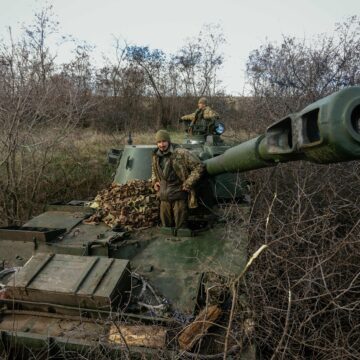 arms Opinion – Arms shortage and political controversy in the US