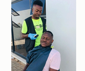 African child, get up and hustle