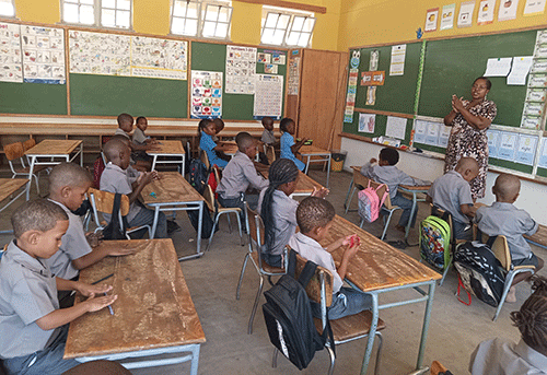 battle //Kharas schools face uphill battle