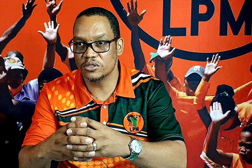 bernadus Swapo messed up towns – Swartbooi