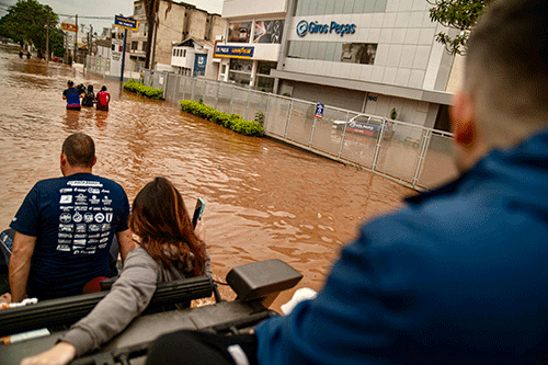 brazil 2 Race against time to rescue Brazil flood victims after dozens killed
