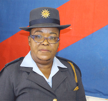 Omukainhu a fila moshiponga shohauto koKalkfeld