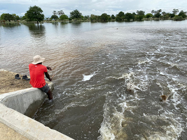 church affected Efundja la shunifa oyuuyemo yeengeleka pedu