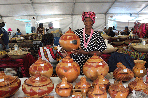 clay pots 2 Okuhonga oiuma okati komokutwi kumeekulu David