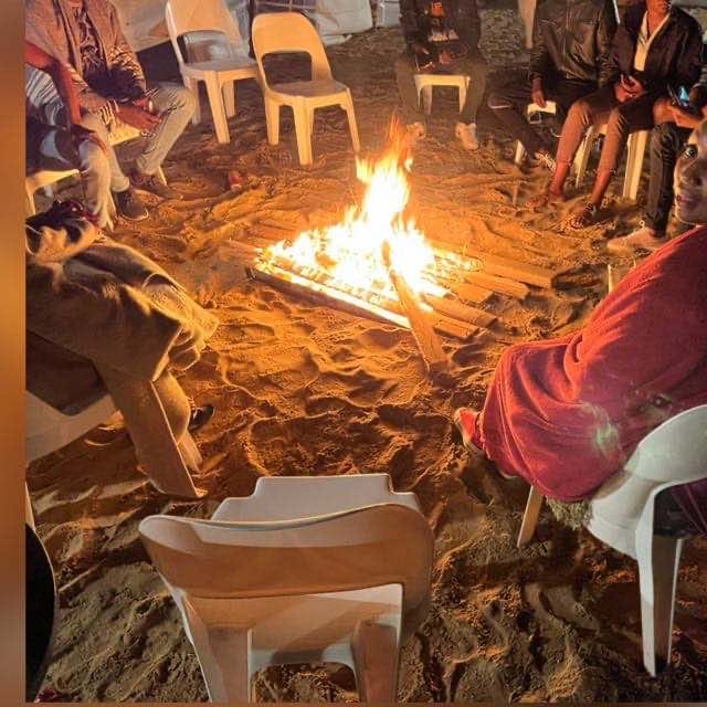 couple bonfire copy Addressing relations through discourse