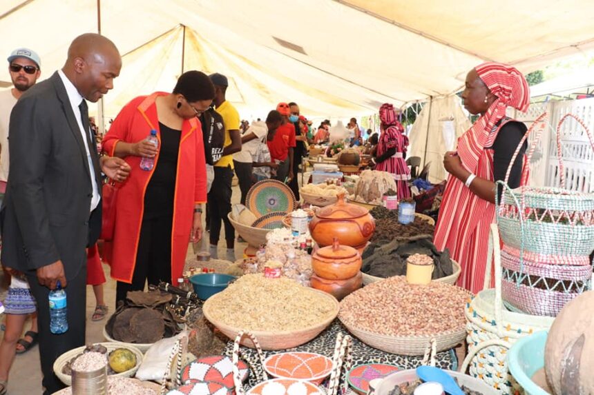 culture 1 Oshitunda nohedhi