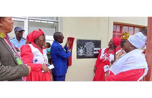 daman Ovagaio-Daman va mona ombelewa