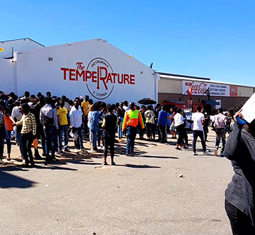 desparate More than 2 000 scramble for six jobs