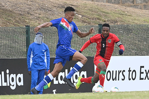 elmo jpg Kahiriri: Elmo still legally contracted to Sekhukhune