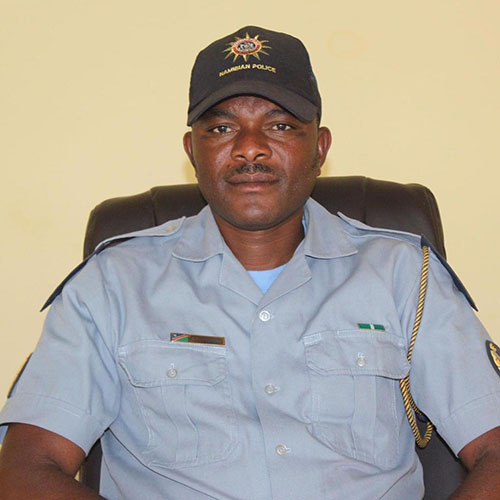 enyana Ovanhu 18 momukunda umwe ve limangeleka