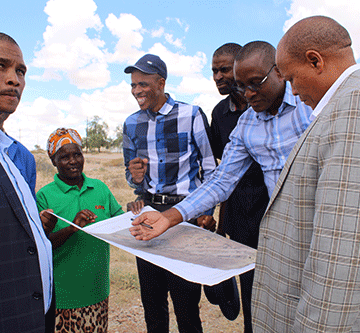 erven Klein Aub residents receive erven