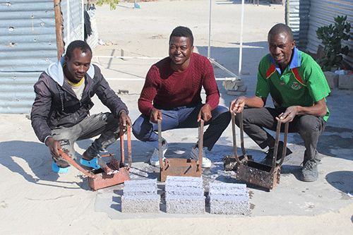 firewood Omapandaanda a yela – Omhumbwe yoikuni kwele!