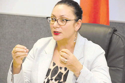 grade 11 Inamu tangunina ounona ngee va dopa – Steenkamp