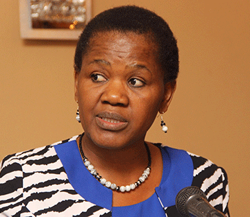 Hinda-Mbuende, Amupanda lawsuit trial commences