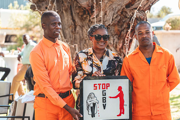 inmates 1 Inmates: Learn to control your anger