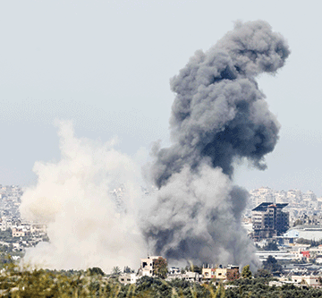 intense Intense Israeli bombardment hits southern Gaza