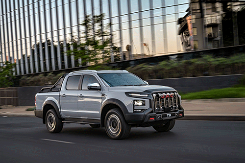 jac JAC Motors unveils range-topping T9