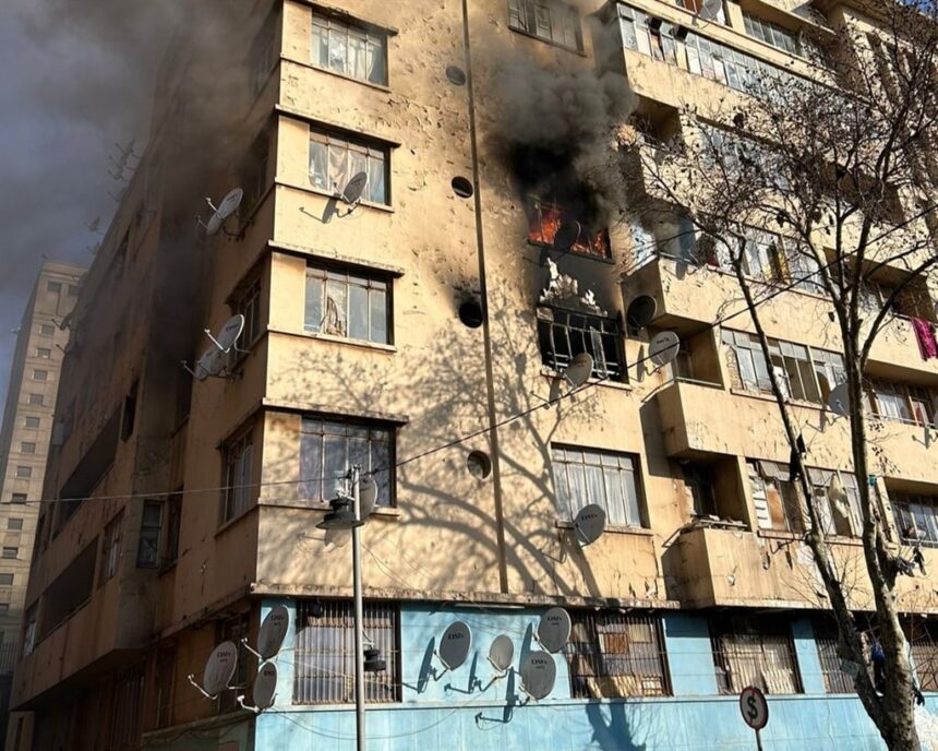 johannesburg 1 Fire kills two children locked in Johannesburg apartment
