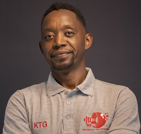 karlos new pic Uncommon Sense – Only love will save us in 2023