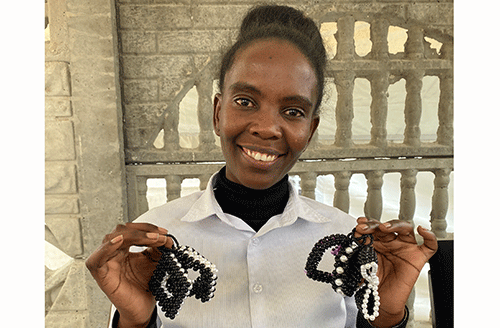 keyholders2 1 Mother, daughter keyholder business thrives