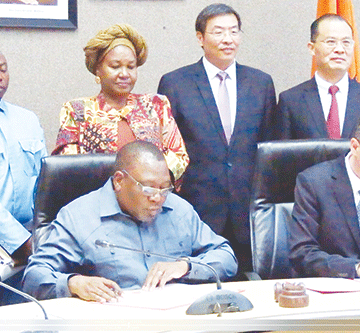 khomas Khomas, Jiangsu kuna kuwapayika elizuvho lyawo lyokuruganena kumwe