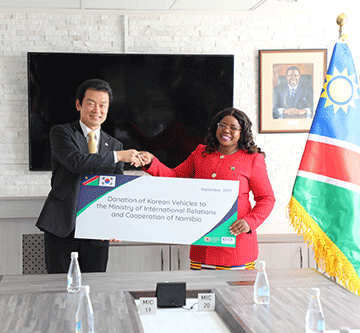 Korea donates vehicles to Namibia