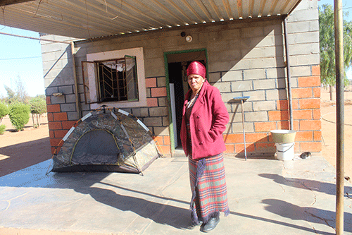 kries 1 Mario ǁgam-e Kries ǁanǂgāsaben !aroma