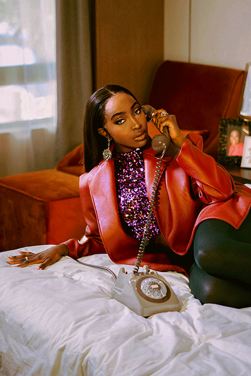 lioness 5 Lioness on the prowl