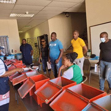 moses Candidates promise Moses //Garoëb turnaround