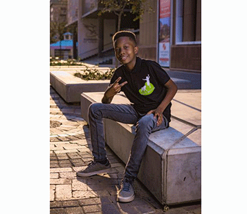 mulife 2 Mulife saved by his shoe