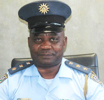 muronga 1 A dipaa omukainhu waye nokufaduka po