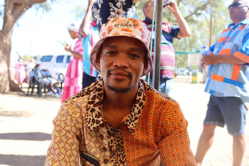 nama 2 International visitors discuss Nama culture, language