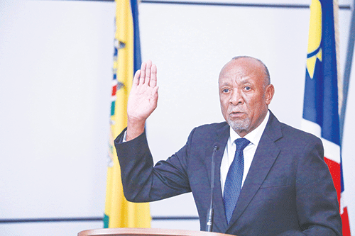 nangolo mbumba !Hūb di ǁûb Mbumbab ge Geingob ǀumisa nî !kharu-ū