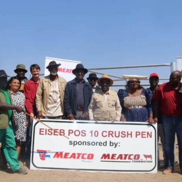 official Meatco donates auction facility to Eiseb farmers