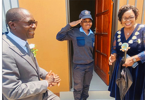 page 16 new 1 Elalakano okugandja omalukalwa ku kehe gumwe – Uutoni