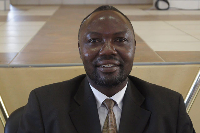 pastor 2 1 Omulumenhu ou vati a ya moixulo nomufitaongalo ta pula a futwe eemilliona nhano… ‘Shuudeni ohandi mu futifa shaashi ok