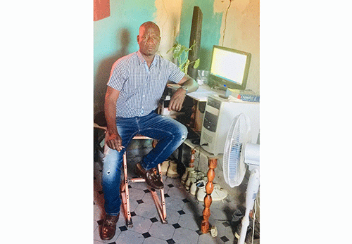 photo 2022 11 07 14 14 19 A hokolola nkene ondholongo ya nawapeke onkalamwenyo ye… “Ye mu kutha momapandaanda, a ningi omunashilonga”