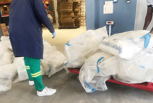 police destroy n 206 million cocaine ǀAwa!namn ge N$206 miljuns kokain-e ge ǂhuwiǂui