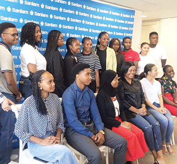 sanlam awards Sanlam awards bursaries, internships to students