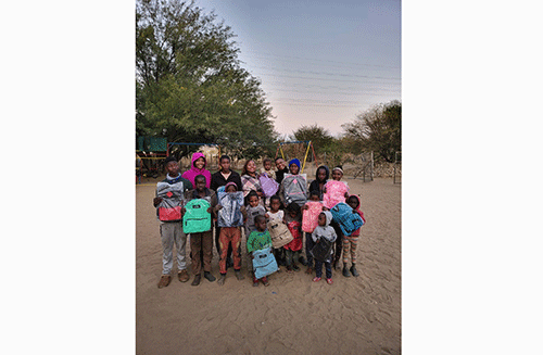 school bags Popya with Mongai Fankam – Trading plastic bags for school bags