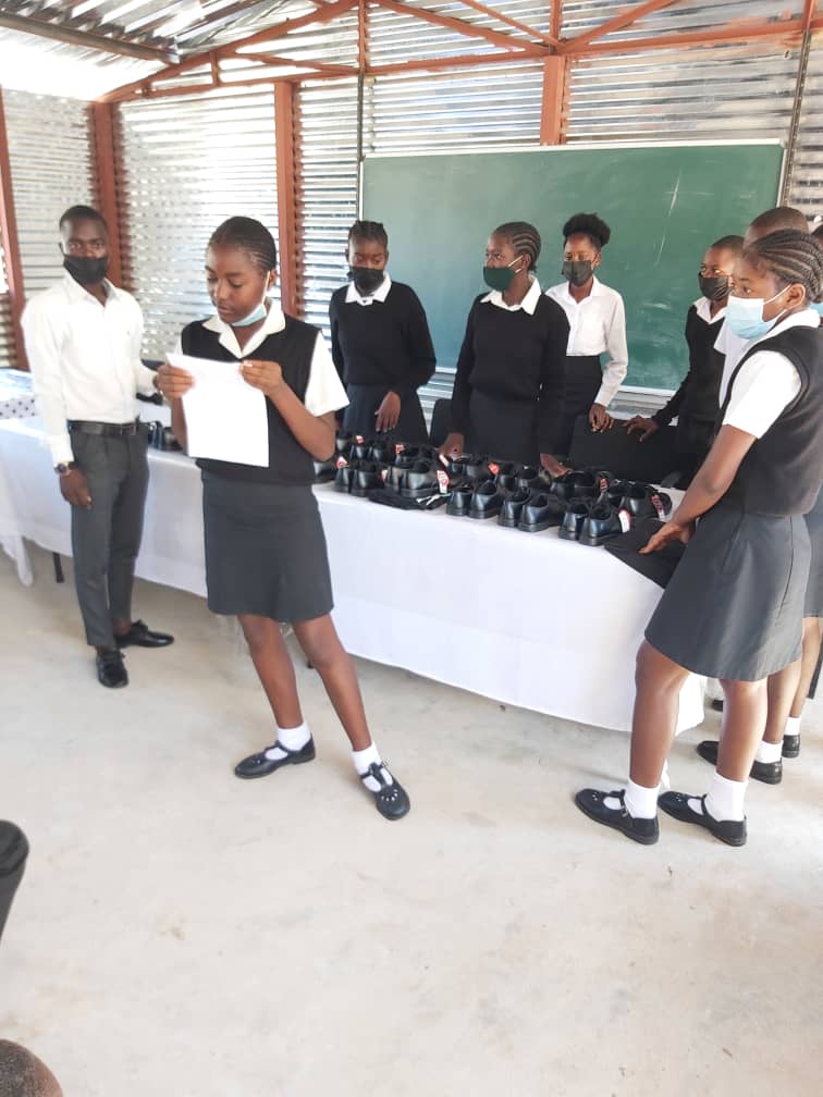 seuyemwa Sauyemwa school dresses learners