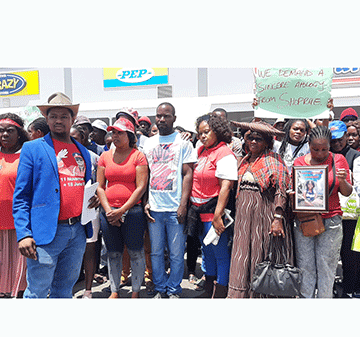 shoprite Demonstrators bay for Shoprite managers’ blood