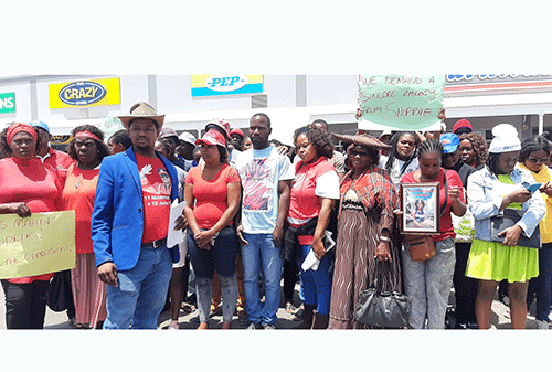 shoprite Demonstrators bay for Shoprite managers’ blood