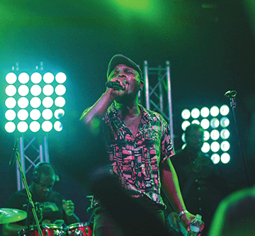 slickartie Slickartie lights up Brewers