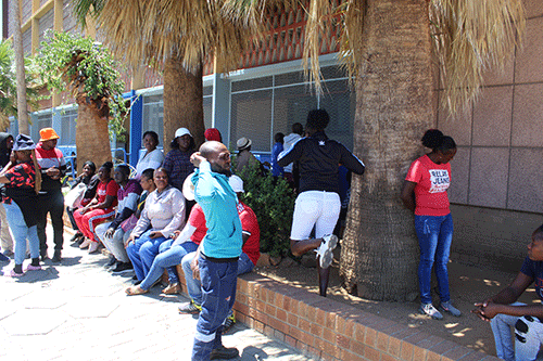 struggle kids Struggle kids chain veterans’ office door