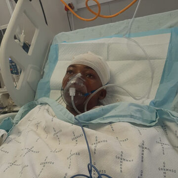 survivor Nakaanduungile te livele ombedi eshi ina lopota omushamane waye ou vati e mu tetaula nomakatana