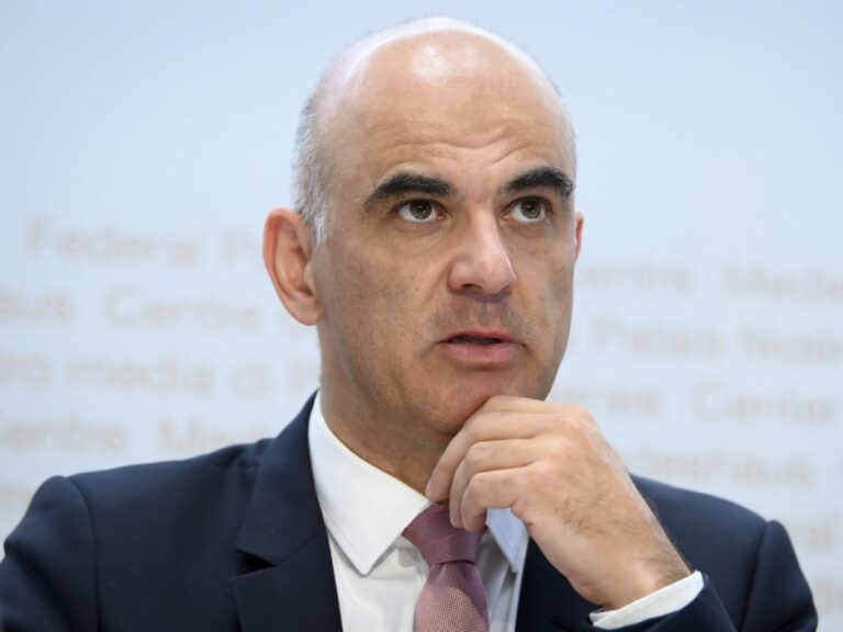 swiss Swiss president to quit government at end of year