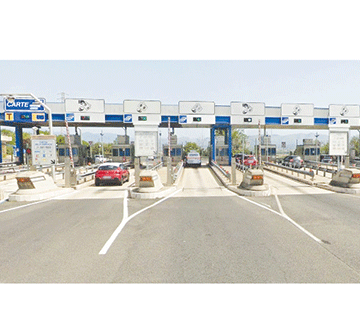 toll Rocky road ahead for toll gates…as public, analysts and opposition reject option